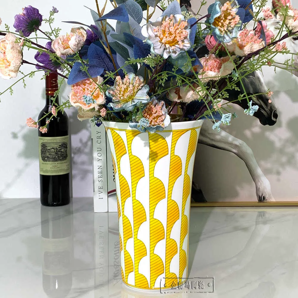 Hermes Yellow vase - Image 2 of 2
