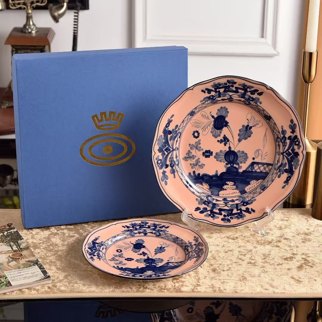 Ginori Plates set of two Dark Pink Plates