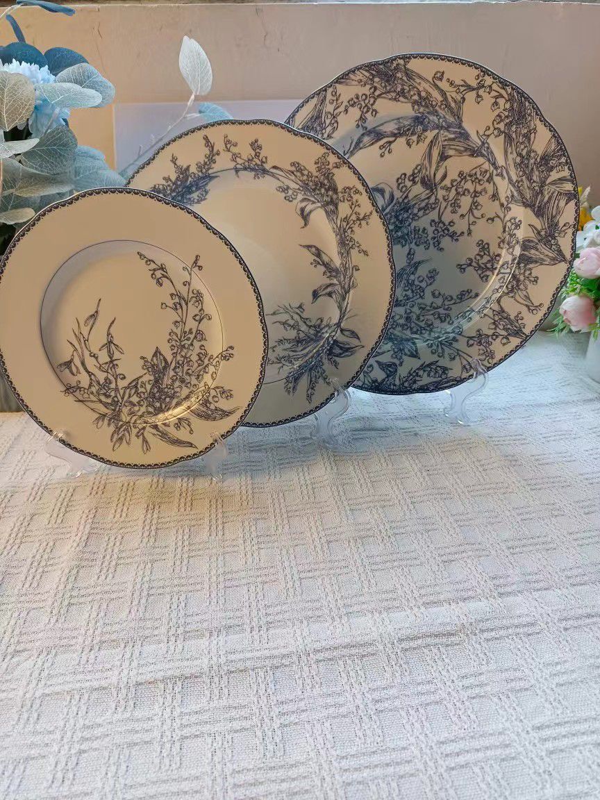 Dior plate set 3 pieces