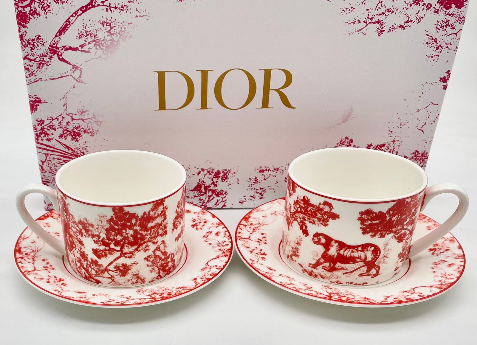 Dior tea cups set