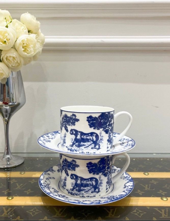 Dior tea cups set