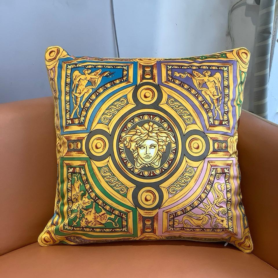 High-end Velvet cushion