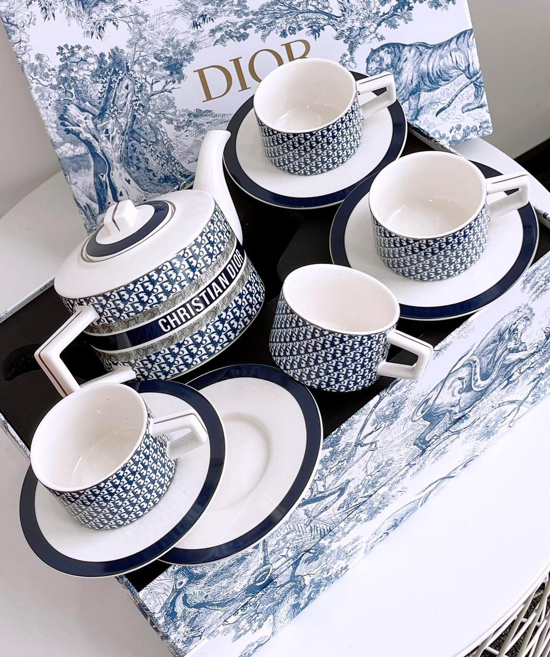 Dior tea set of four cups and a pod