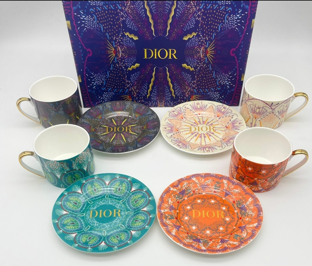 Dior cup set 4 colors available 