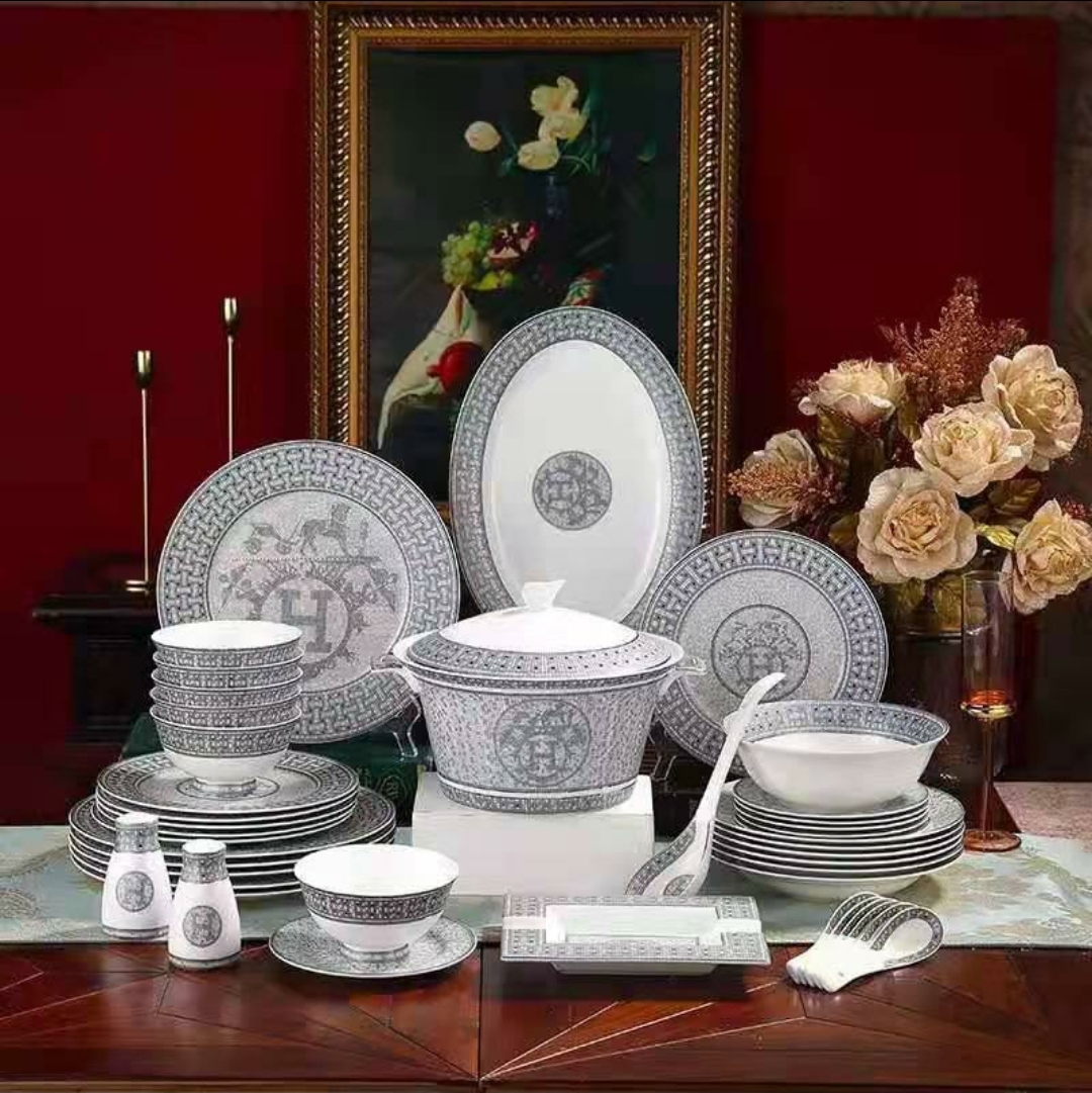 Dinner set of 58 pieces 