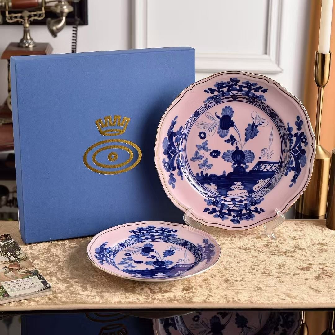 Ginori Plates set of two light Pink Plates