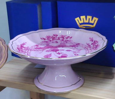 GINORI 1735 Oriente Italiano Porpora Fruit Bowl, a pink porcelain pedestal bowl