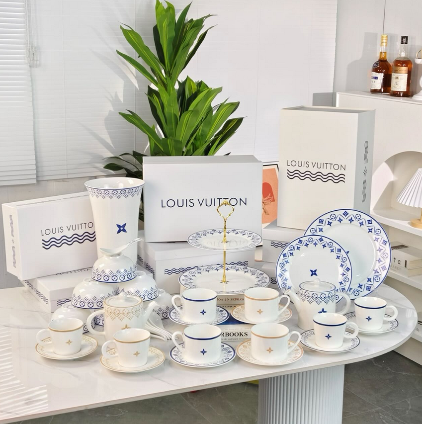 New Product #867 - Louis Vuitton Dinner set | Aleppo Gift UAE