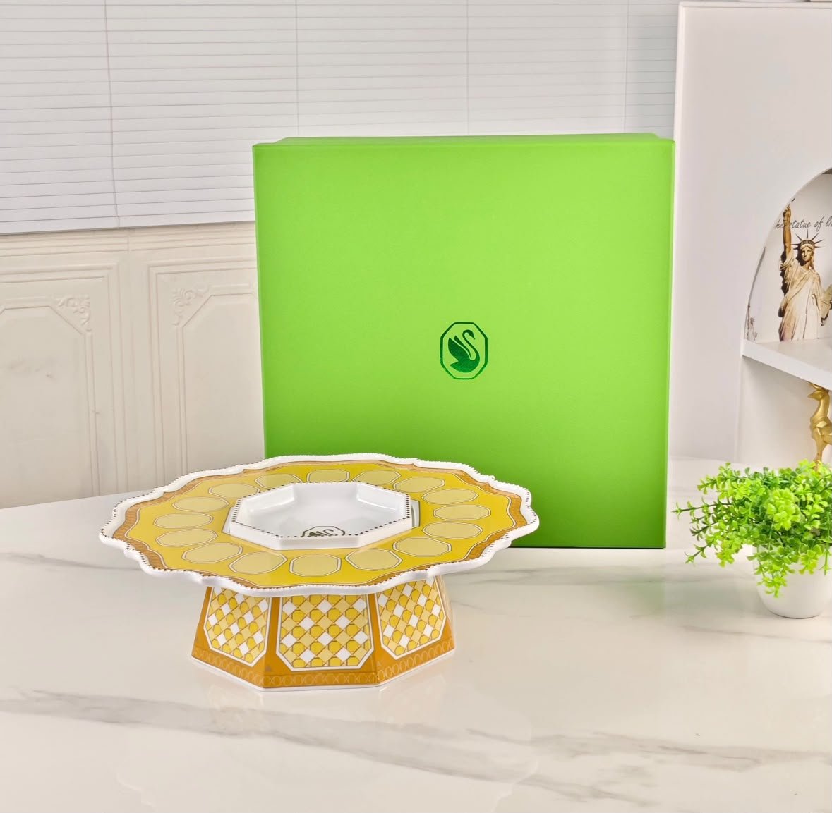 Swarovski Signum cake stand or serving platter - Image 4 of 5